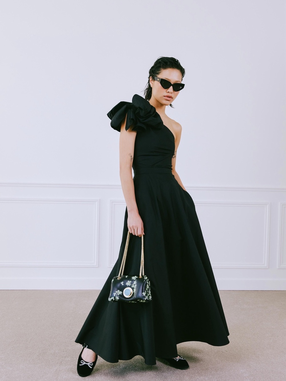 Giambattista Valli One Shoulder Bow Maxi Dress Gown Black IT 46 US 10 NWT Runway